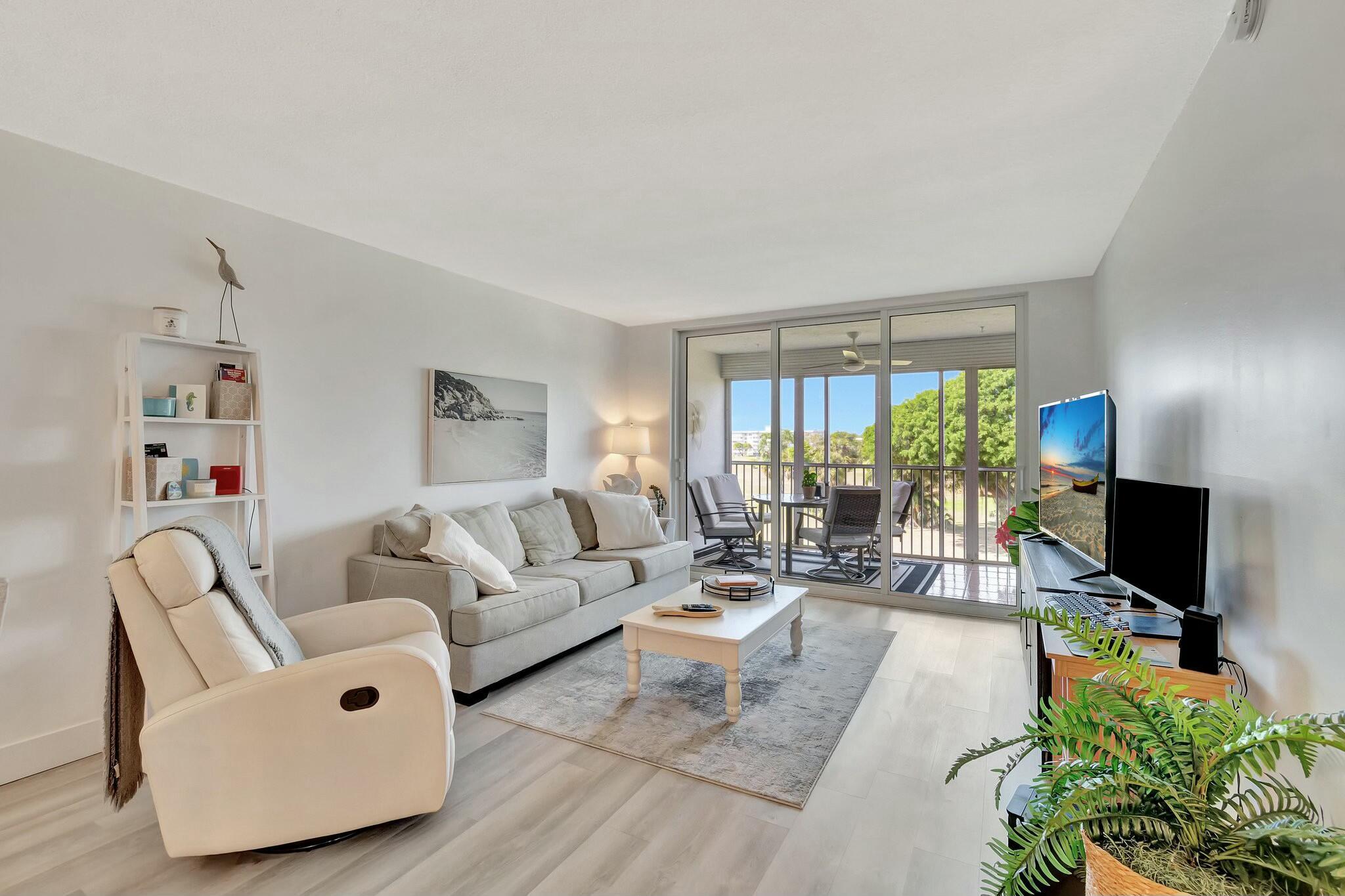 2601 S Course Drive 404