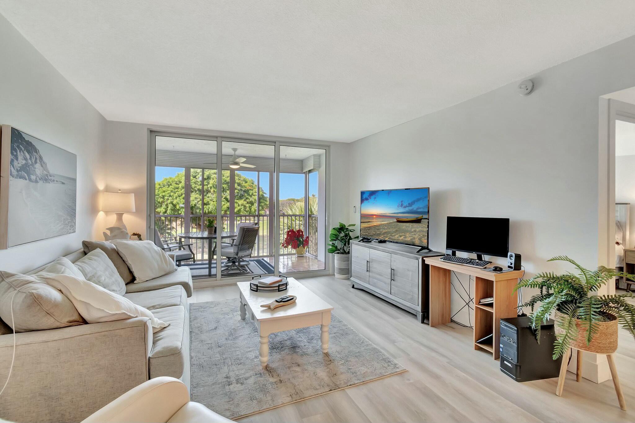 2601 S Course Drive 404