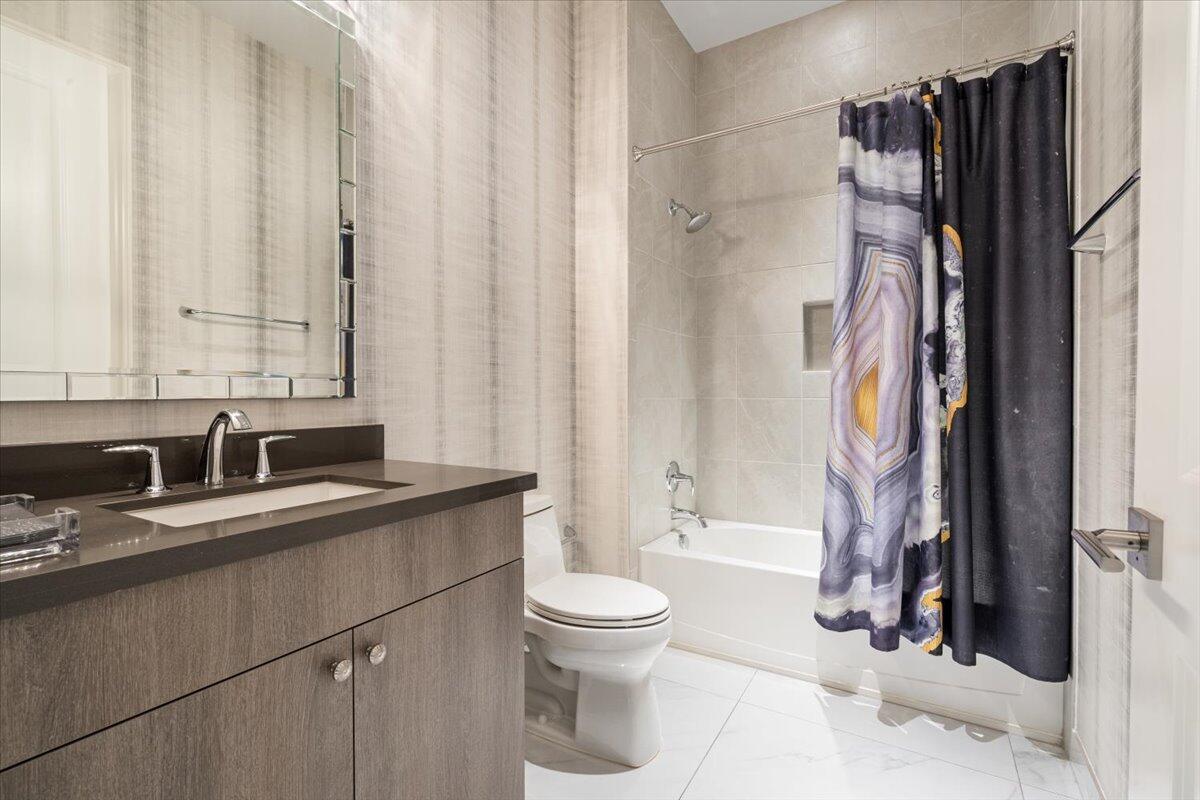 ROYAL PALM POLO PLAT - Residential