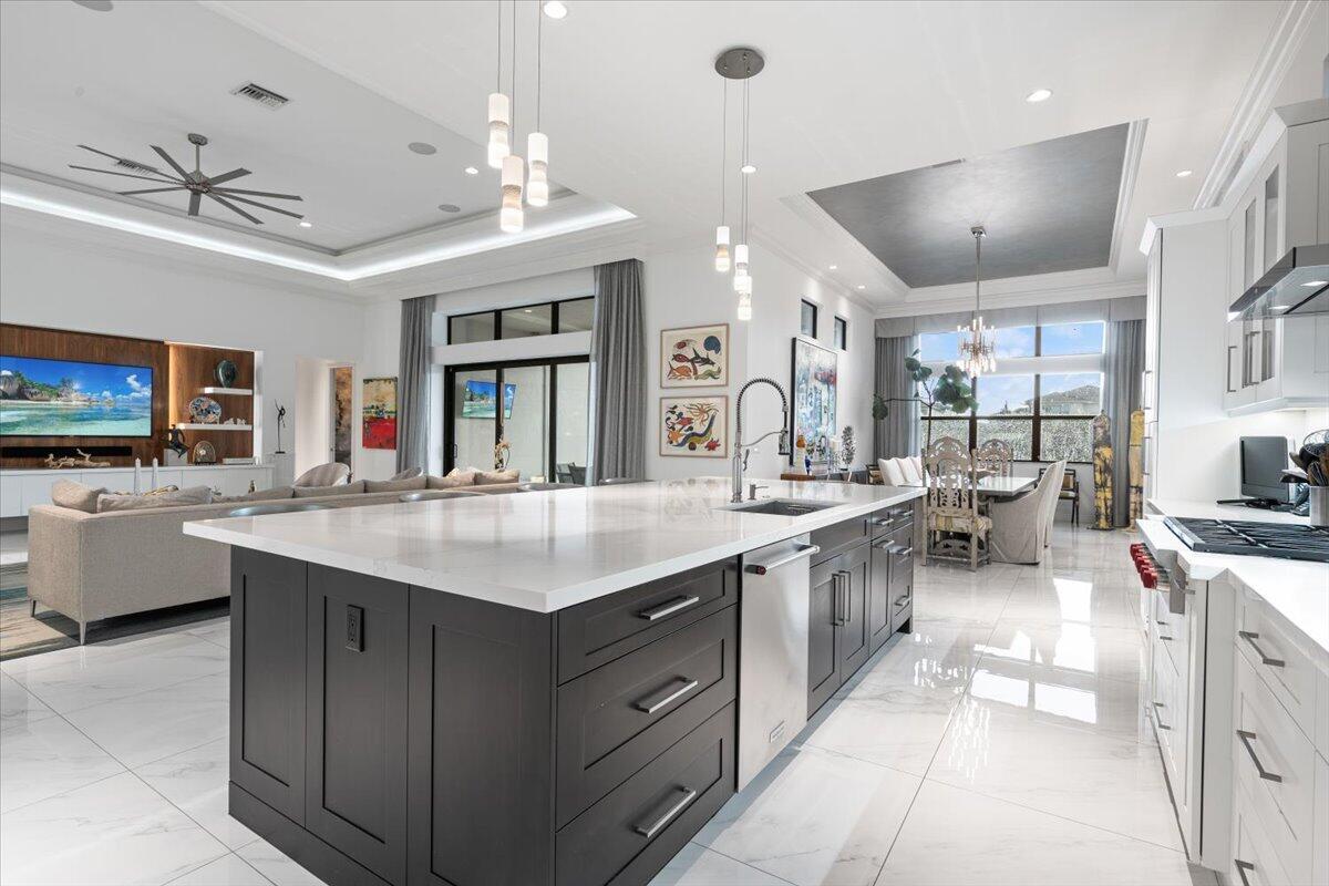 ROYAL PALM POLO PLAT - Residential