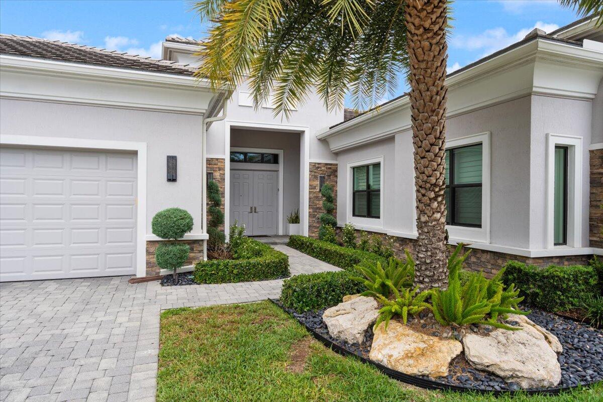 ROYAL PALM POLO PLAT - Residential