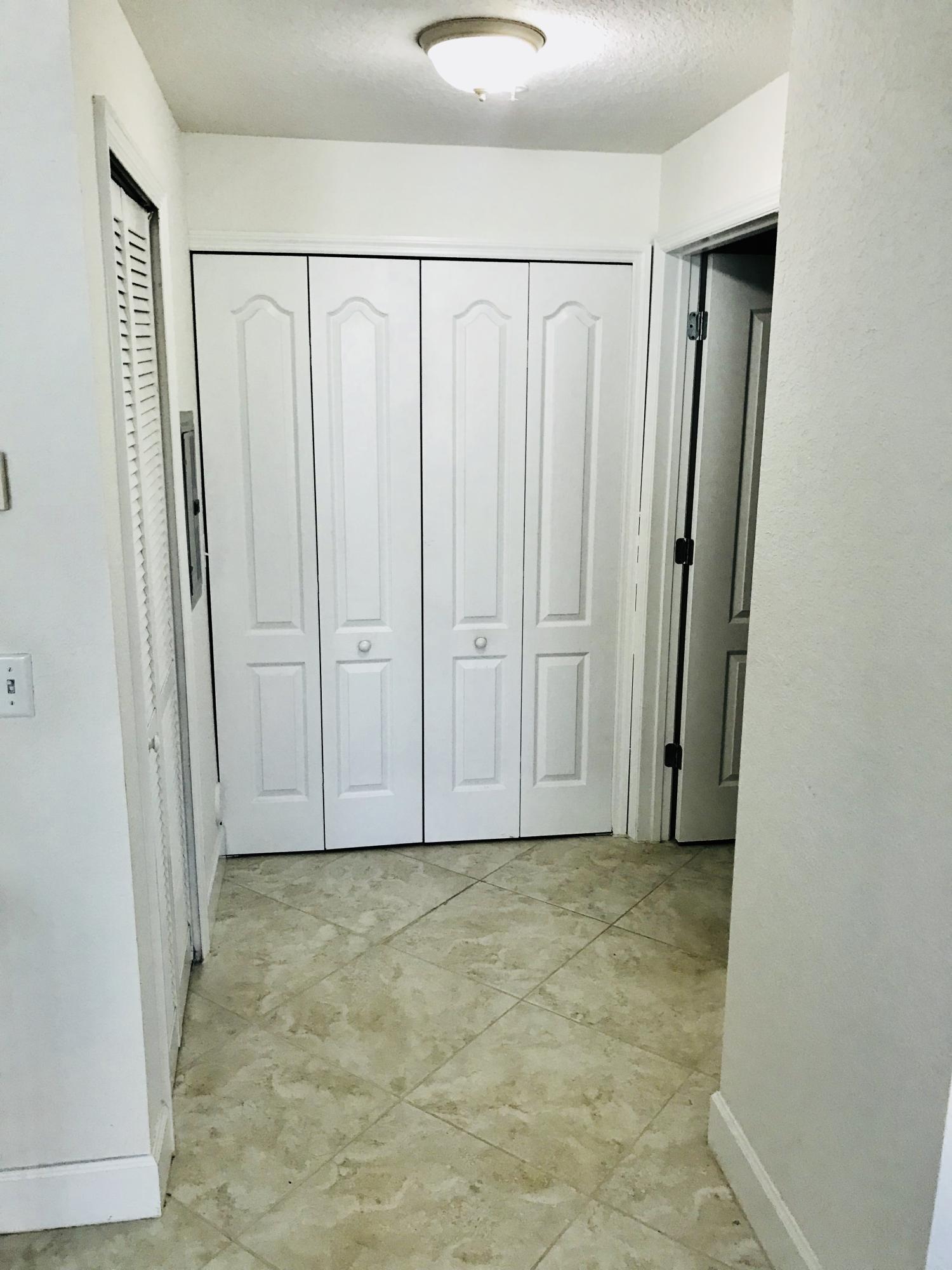 RESIDENCES AT LEGACY PLACE CONDO - Residential Lease