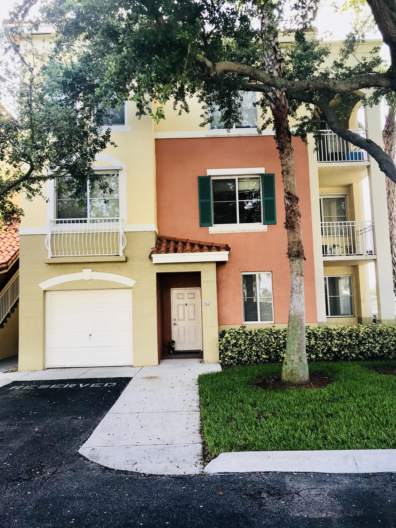 RESIDENCES AT LEGACY PLACE CONDO - Residential Lease