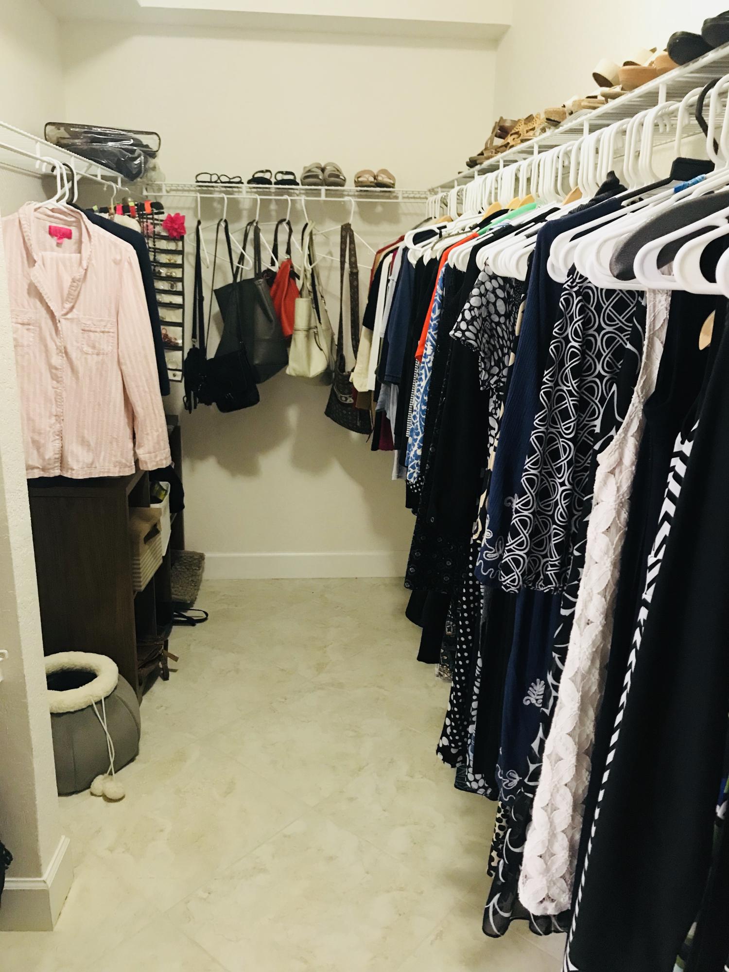 RESIDENCES AT LEGACY PLACE CONDO - Residential Lease