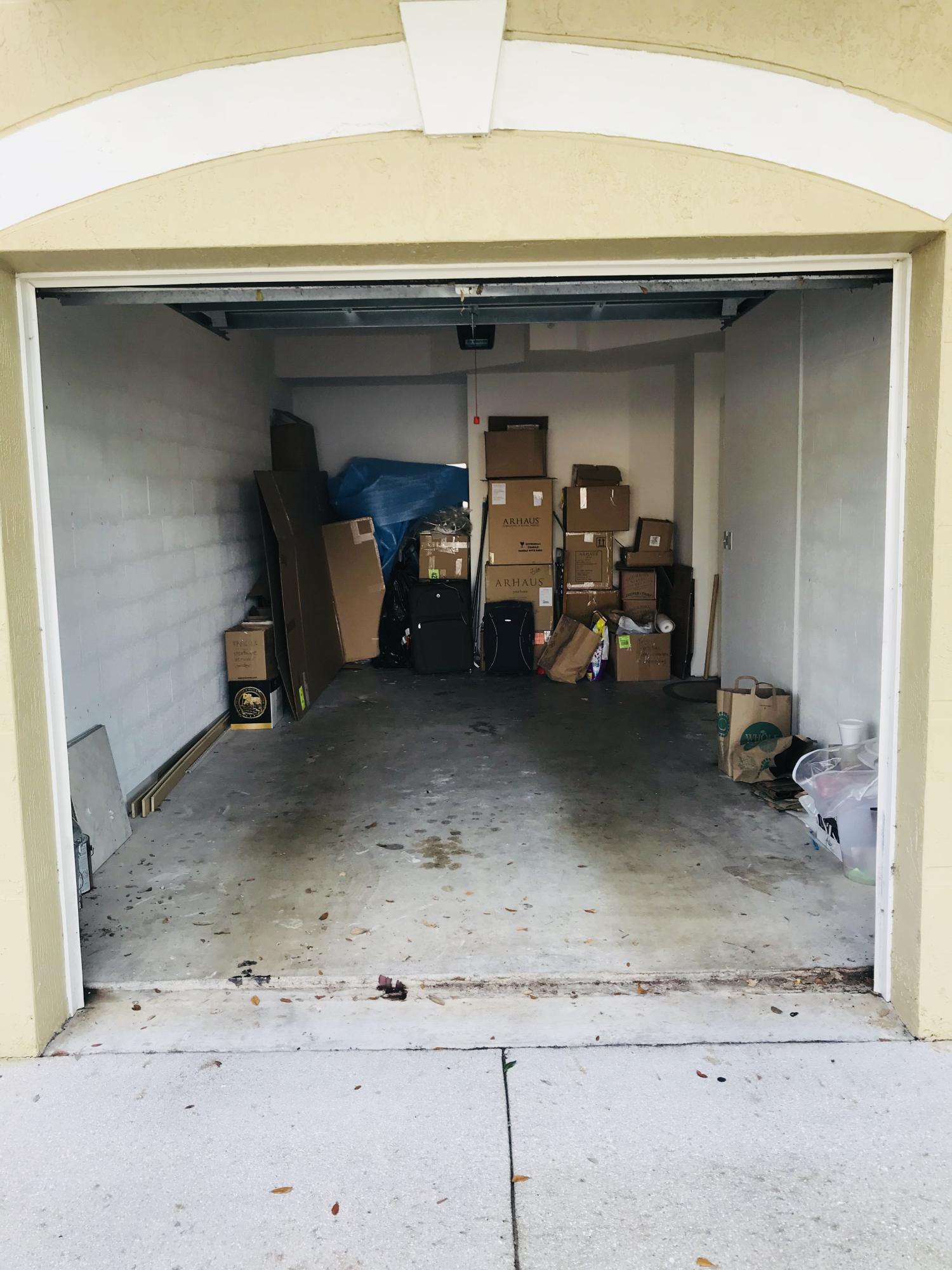 RESIDENCES AT LEGACY PLACE CONDO - Residential Lease