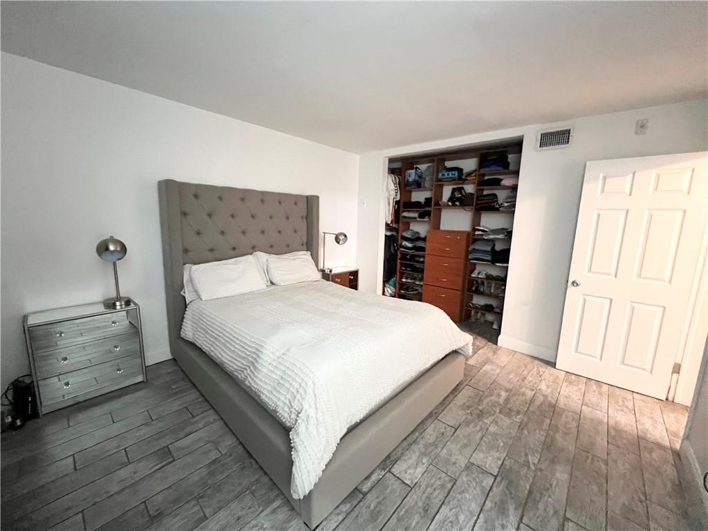 Monroe of Hollywood - Residential