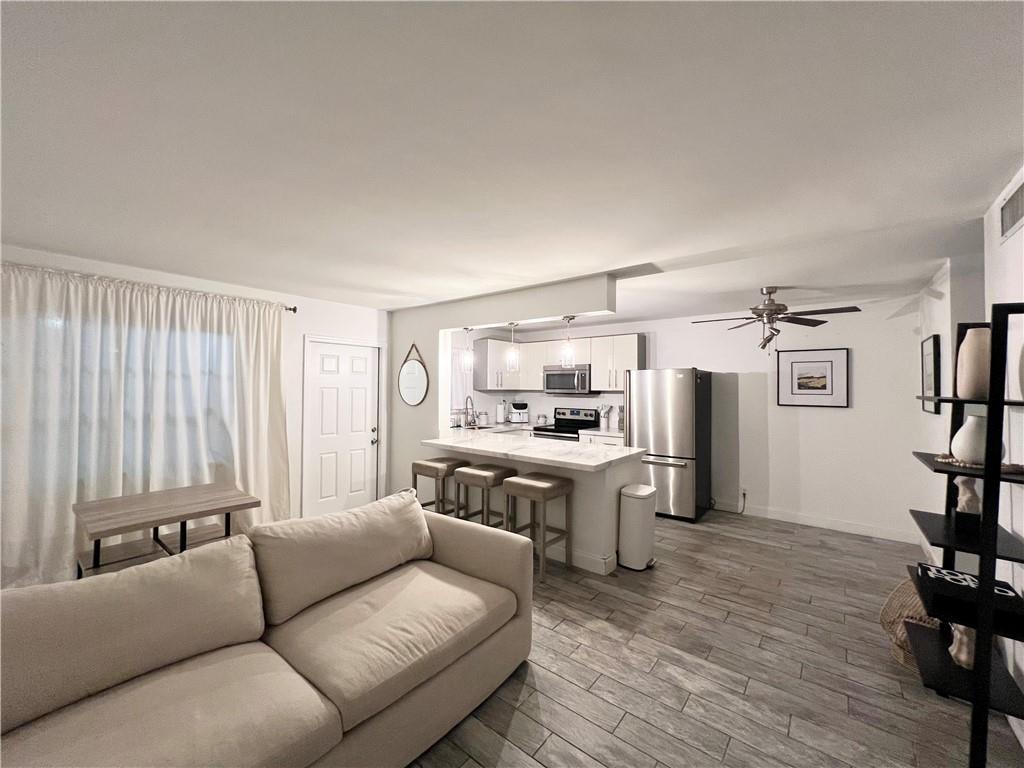 Monroe of Hollywood - Residential