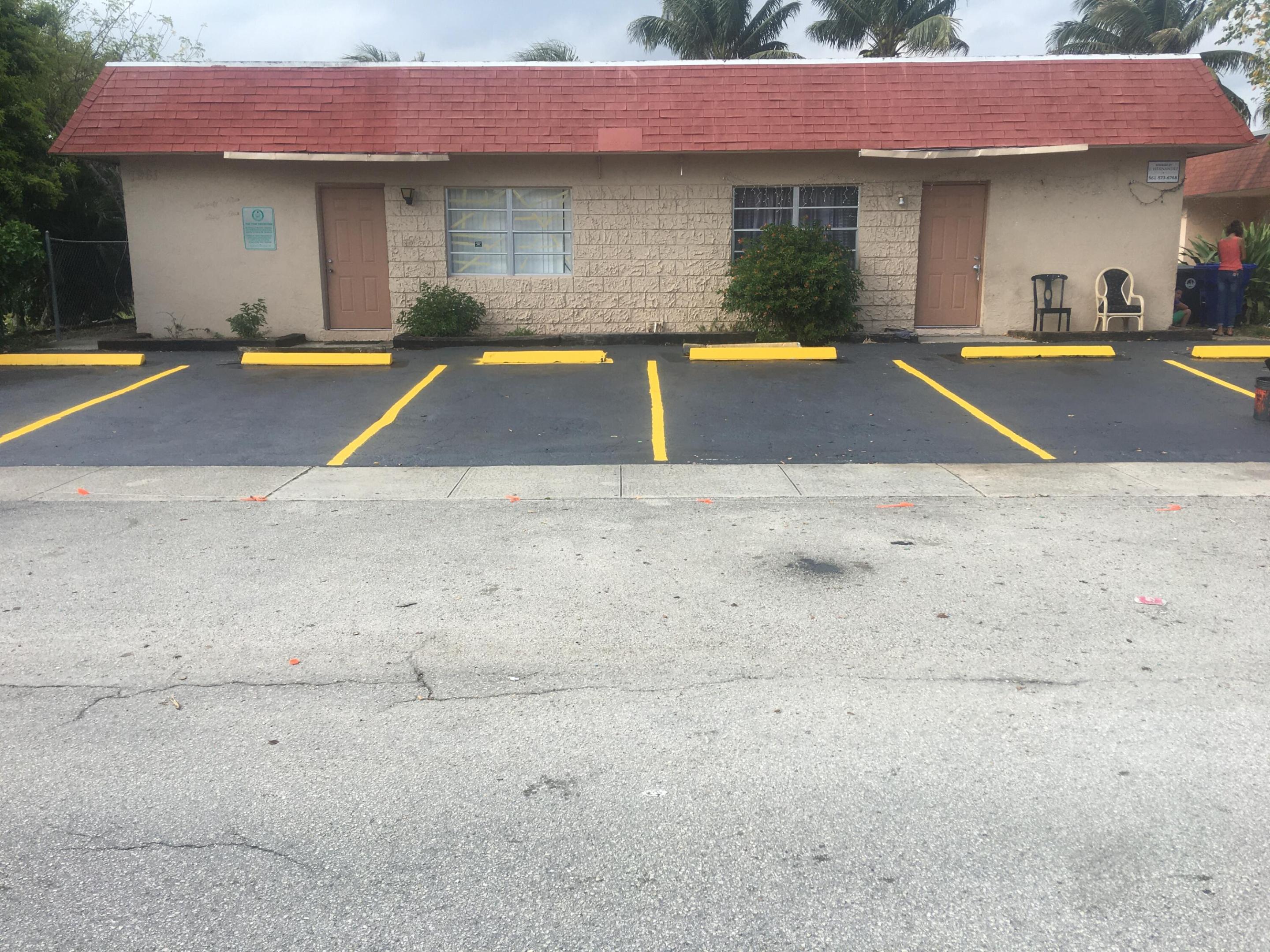 LAUDERDALE NORTH PARK SEC 3 - Residential Lease