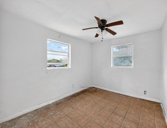 HIALEAH HEIGHTS - Residential