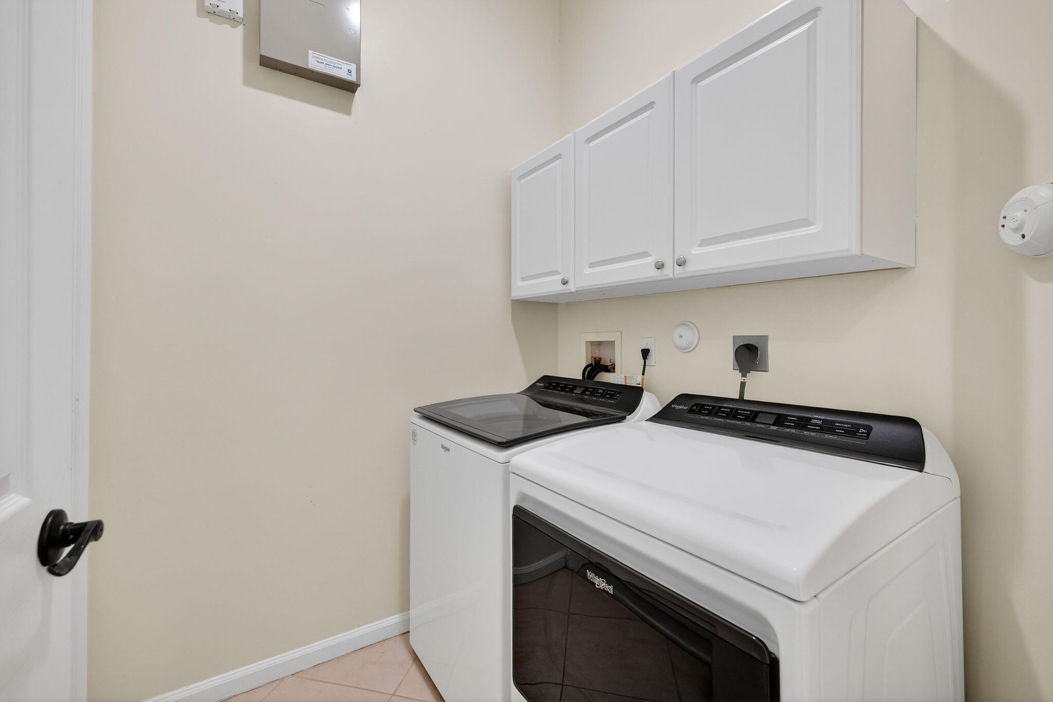 ABERDEEN 27 - Residential