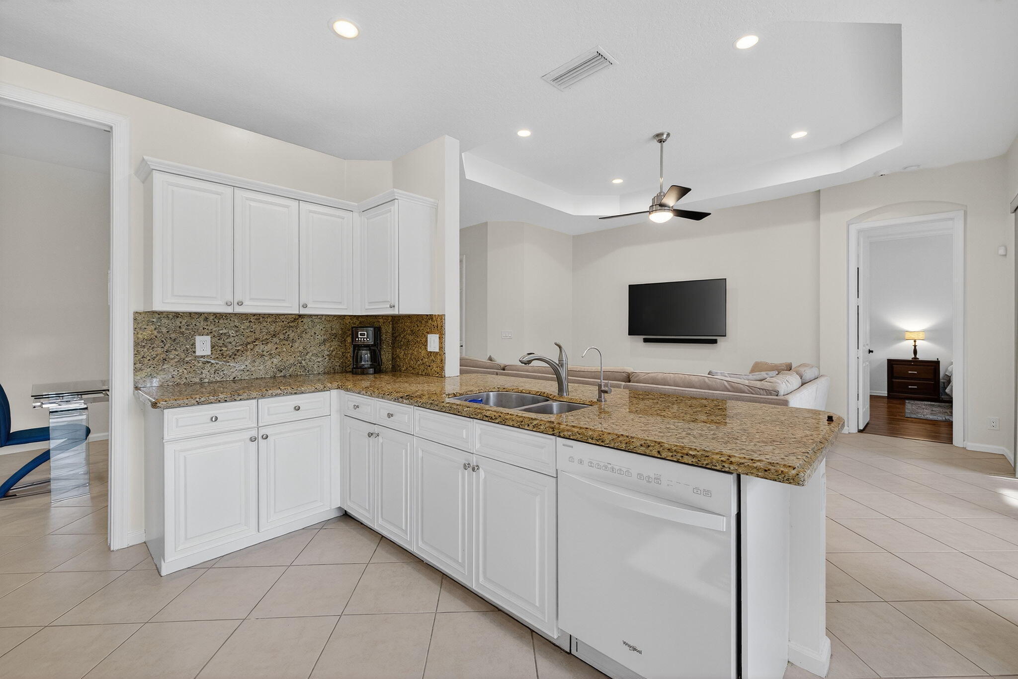 ABERDEEN 27 - Residential