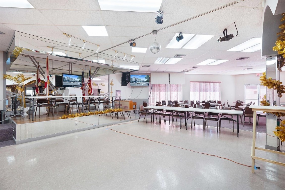 Cypress Chase Condo D - Residential