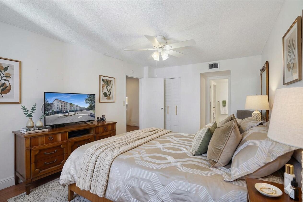 Cypress Chase Condo D - Residential