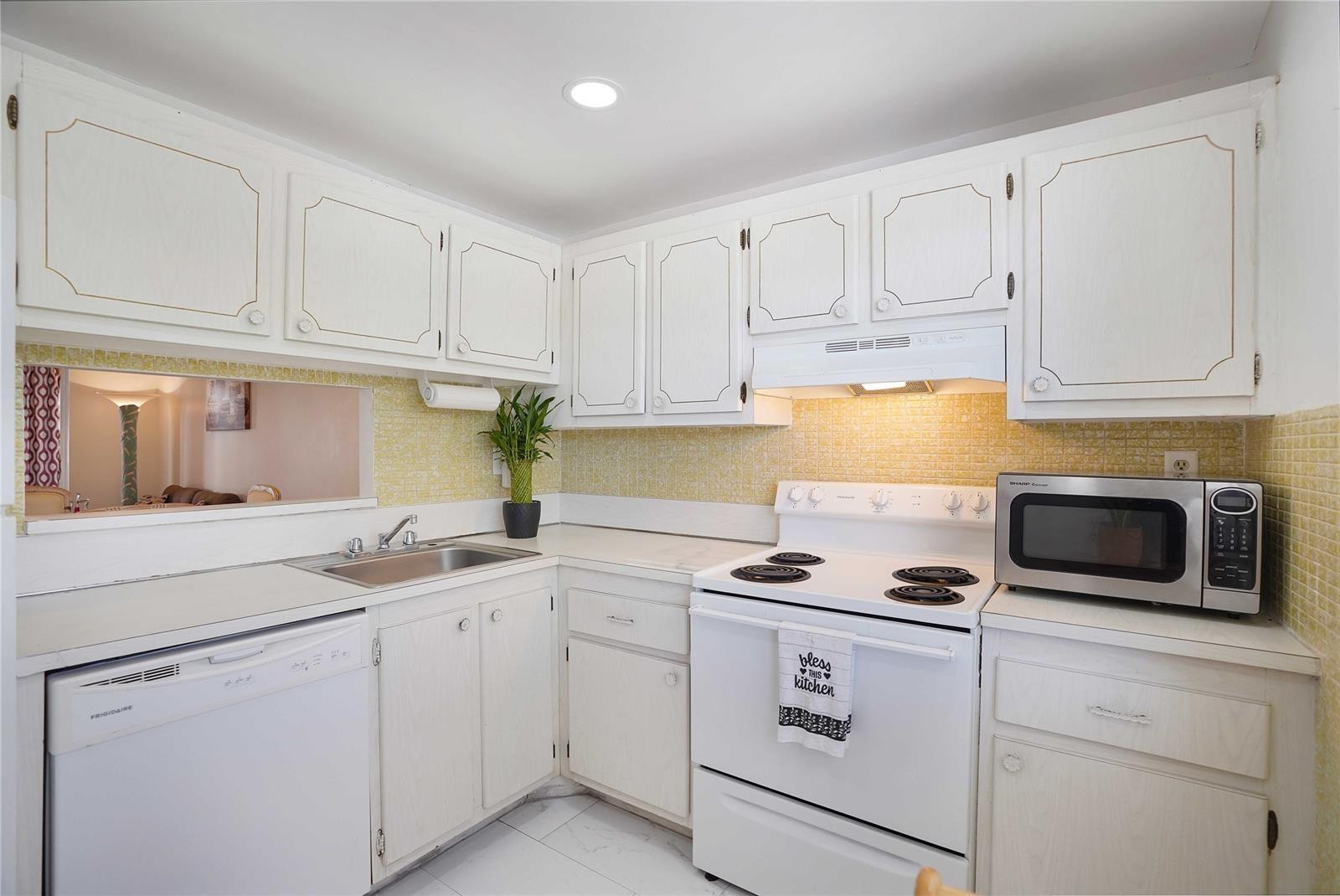 Cypress Chase Condo D - Residential