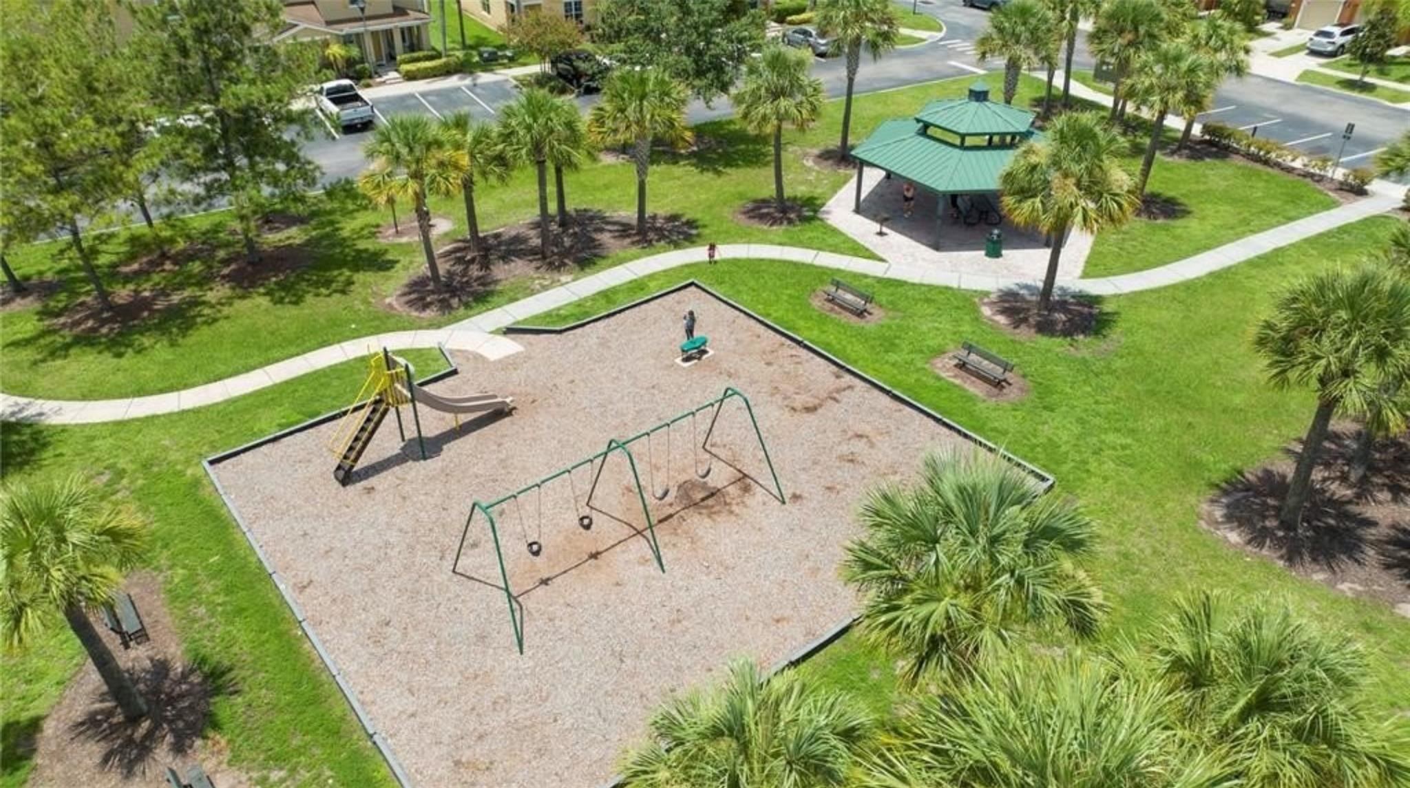 COMPASS BAY - Residential