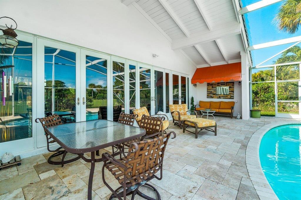 SUN AND SURF CLUB COMMUNI - Residential