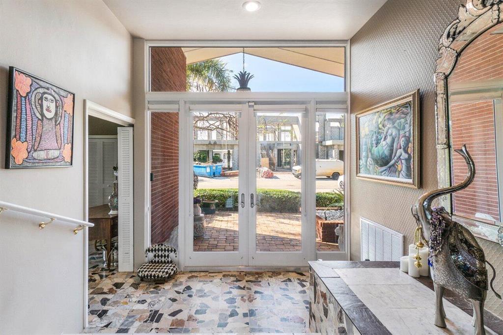 SUN AND SURF CLUB COMMUNI - Residential