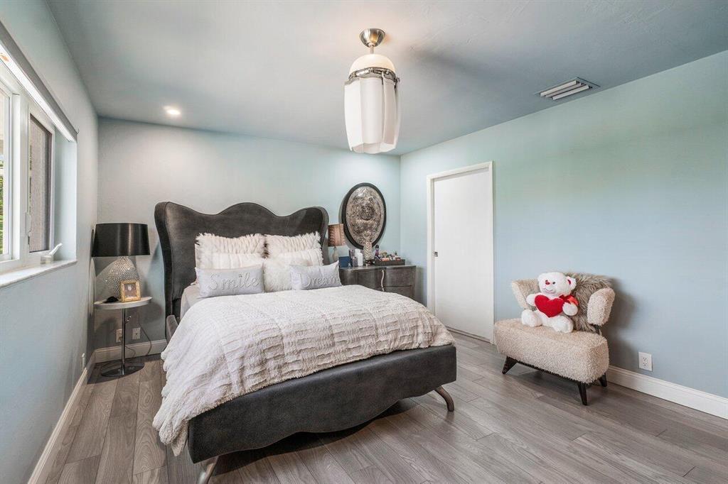 SUN AND SURF CLUB COMMUNI - Residential