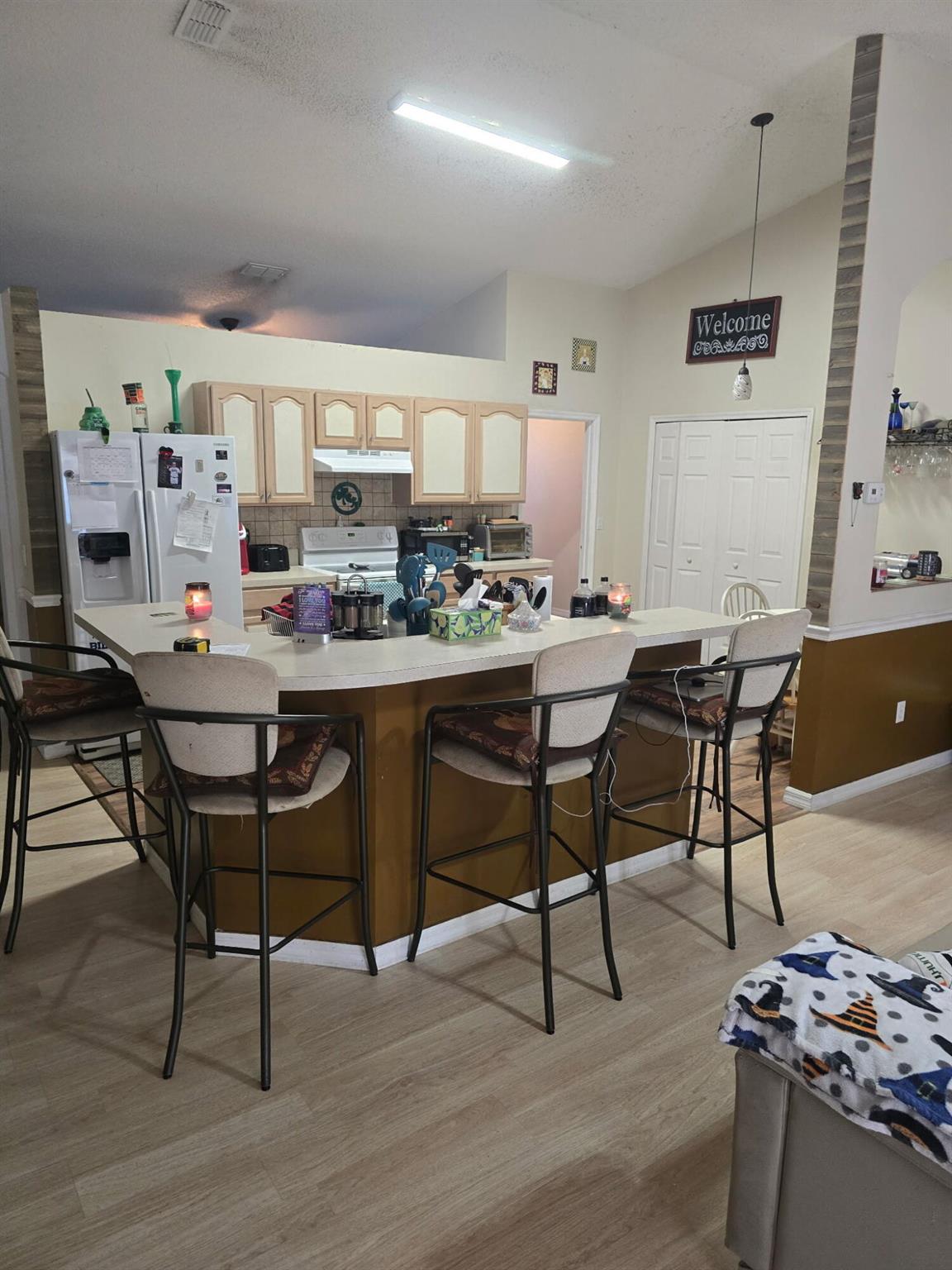 2221 SW Edison Circle