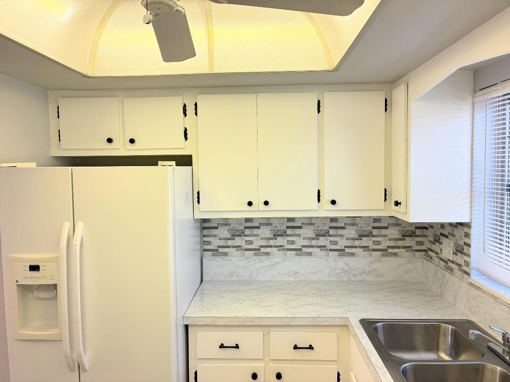 CRESTHAVEN VILLAS 7 CONDO - Residential