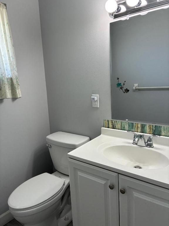 CRESTHAVEN VILLAS 7 CONDO - Residential