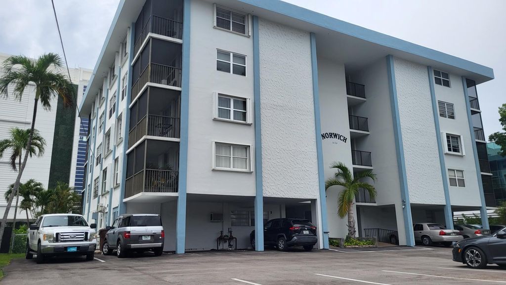 Photo of 1424 SE 15th Street #25, Fort Lauderdale, FL 33316 (MLS # R11104759)