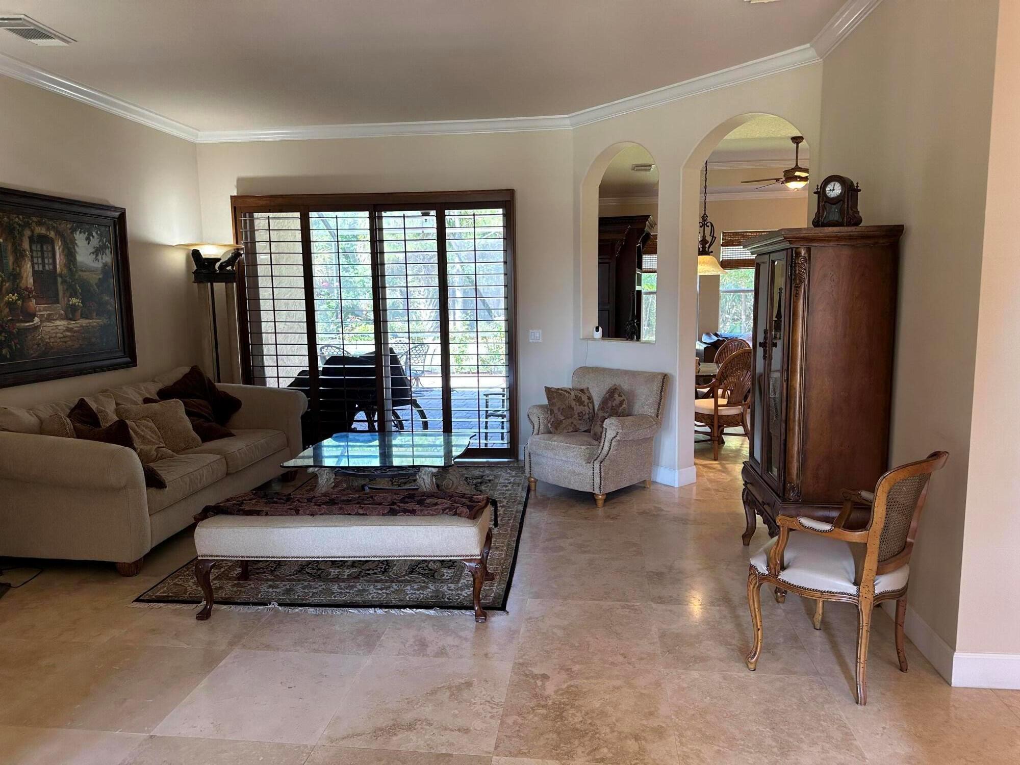 860 SW Grand Reserves Boulevard