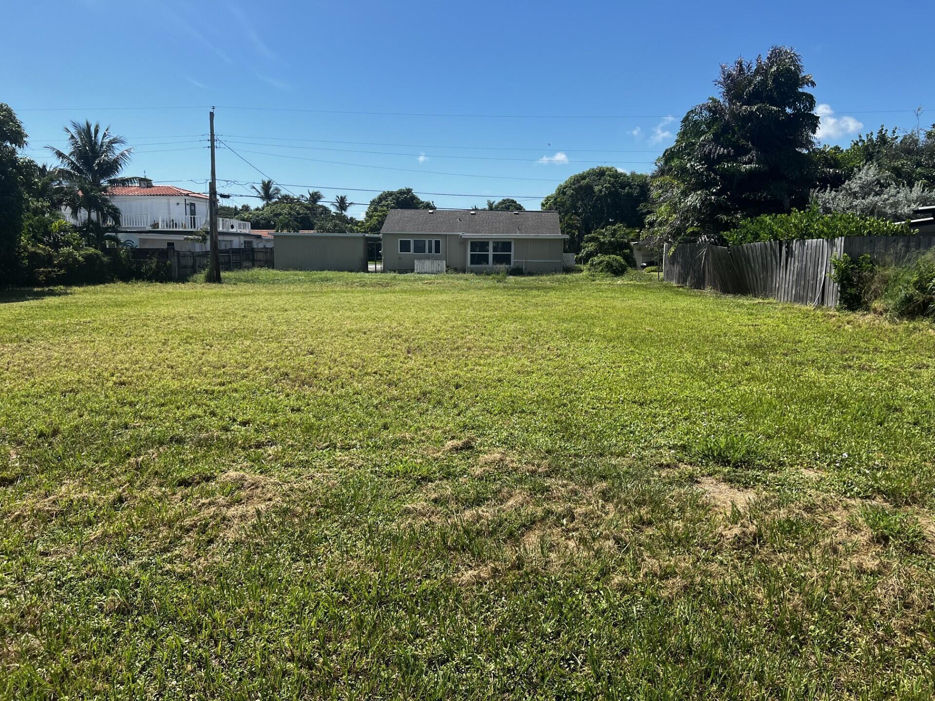 366 Alhambra Place
