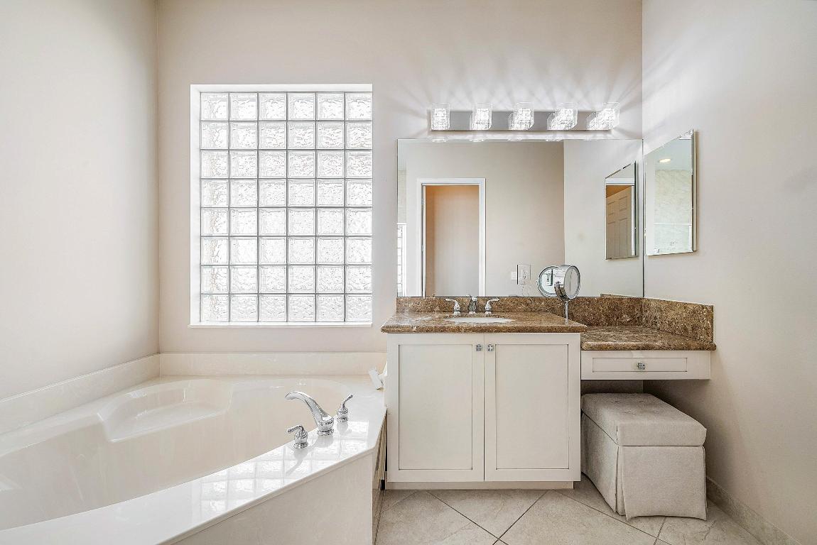 Valencia Reserve - Residential