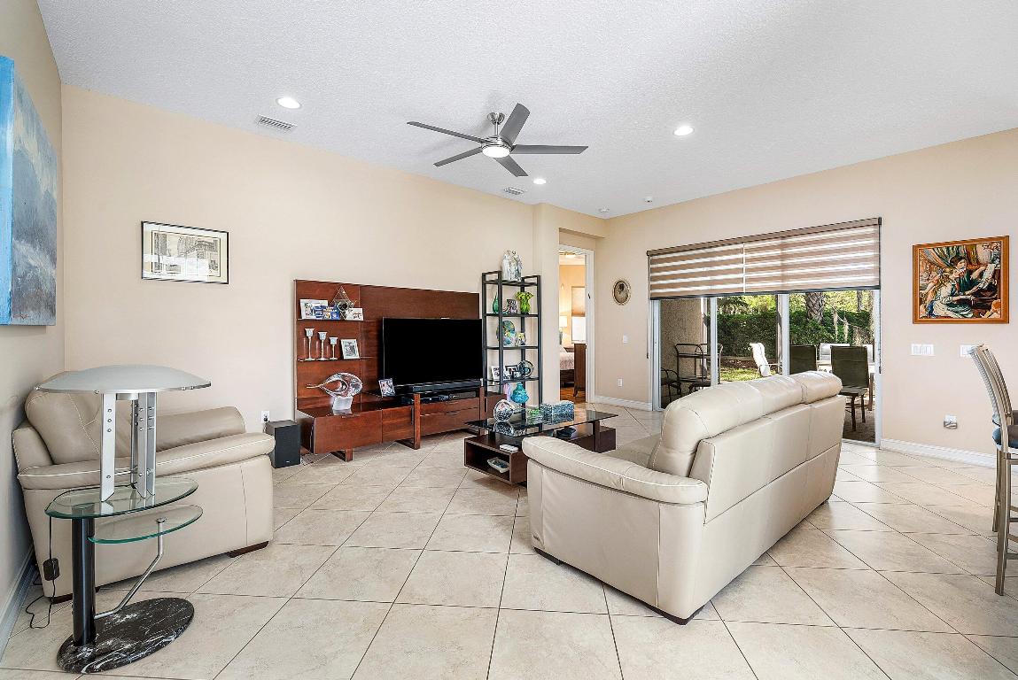 Valencia Reserve - Residential