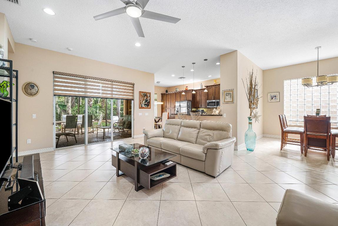 Valencia Reserve - Residential