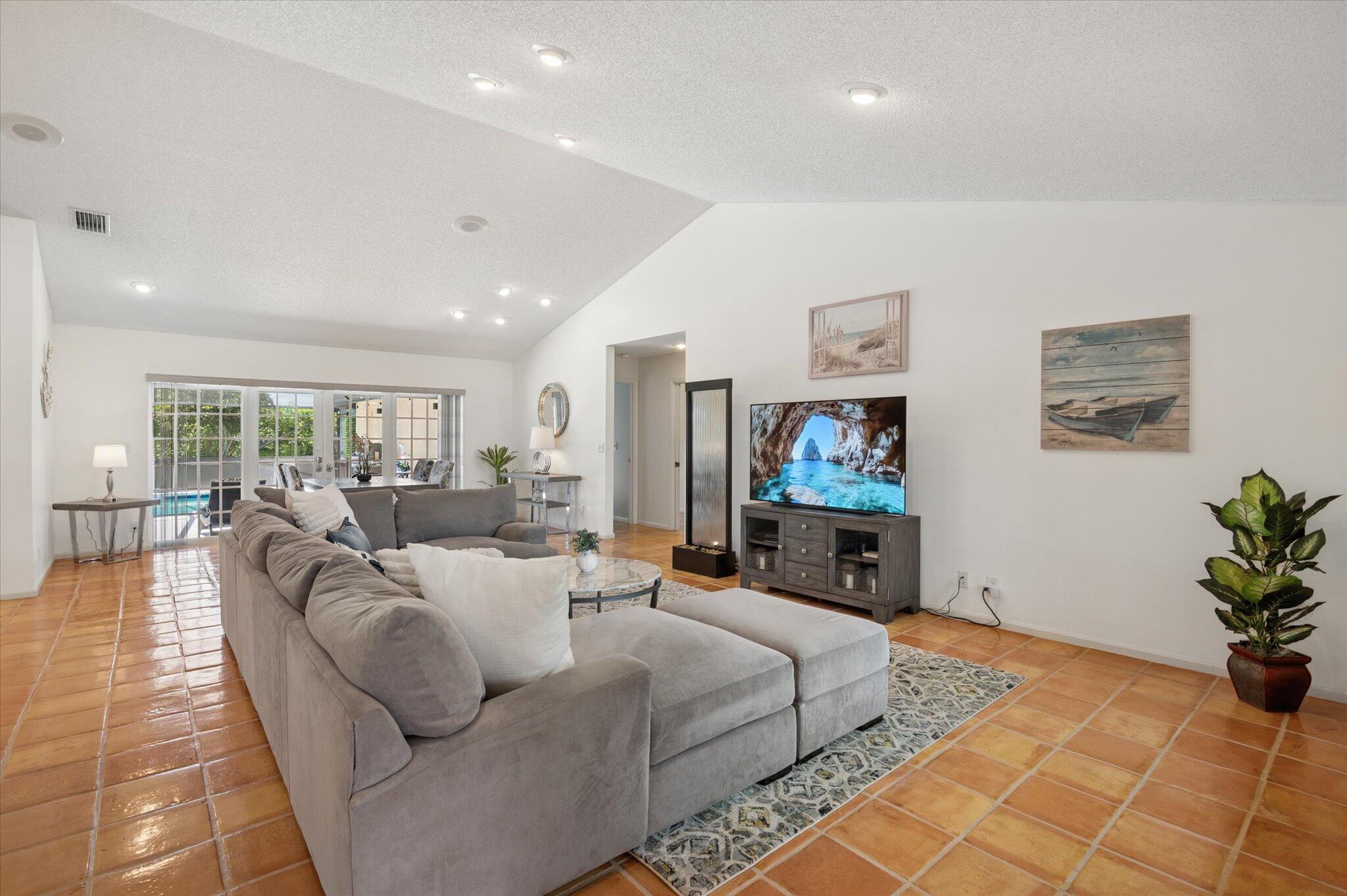 10080 Canoe Brook Circle