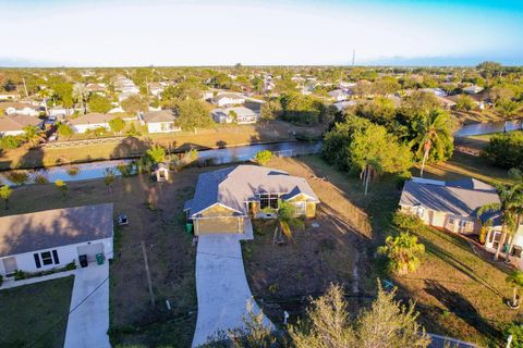 Property photo of 2091 sw castinet lane, port st lucie, FL 34953