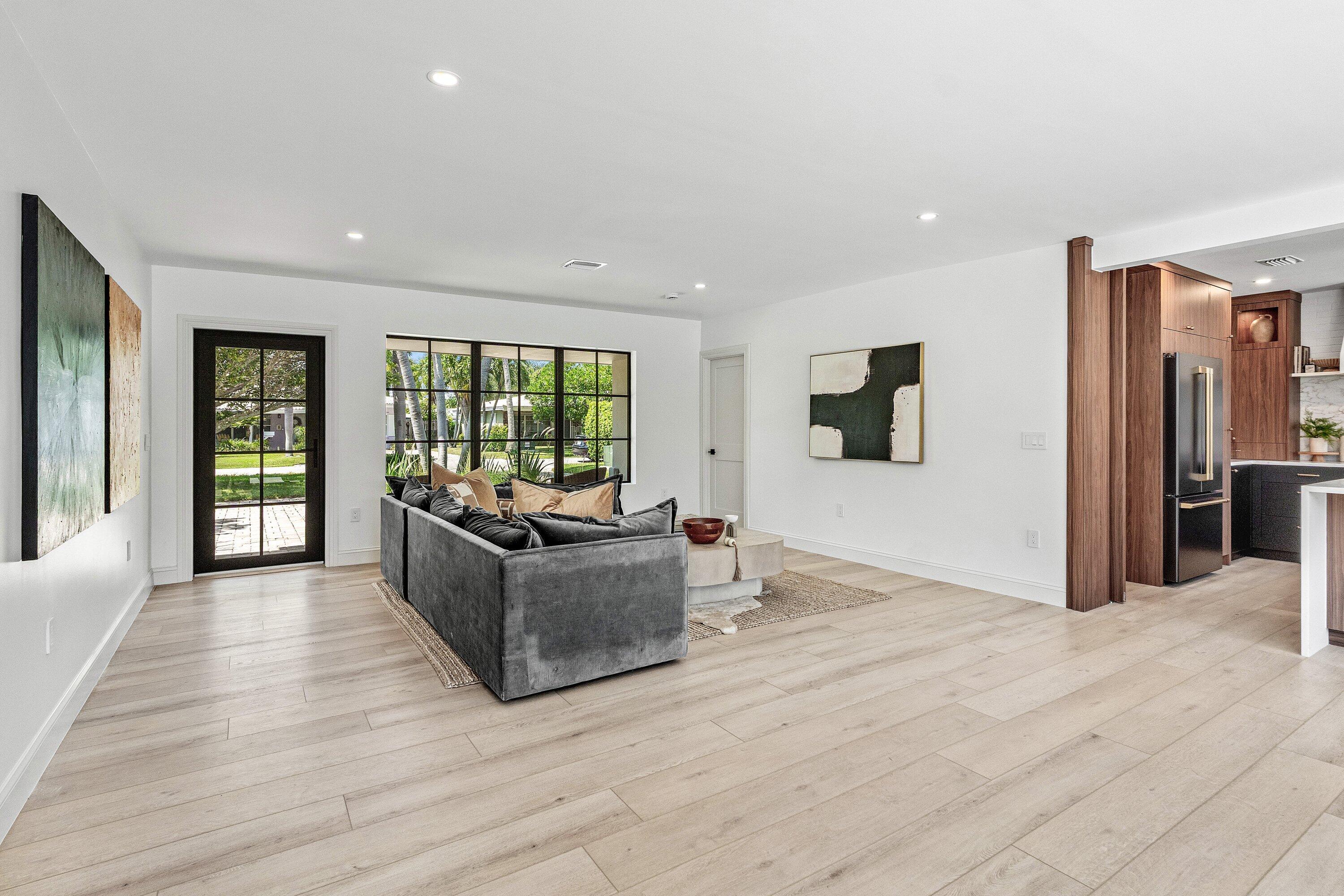 115 BONNIE BRIAR Lane