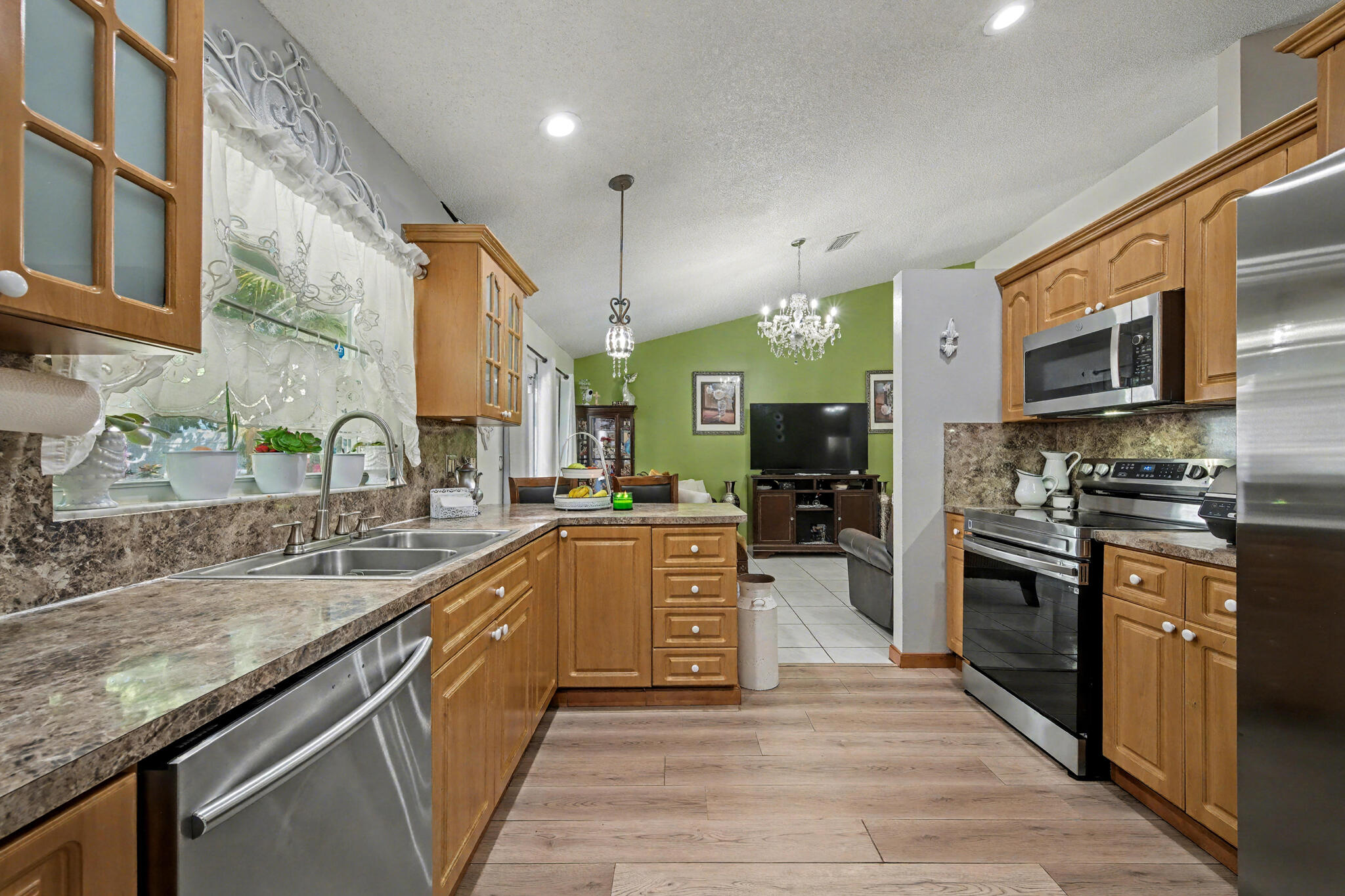 NORTH LAUDERDALE VILLAGE SEC 6 - Residential