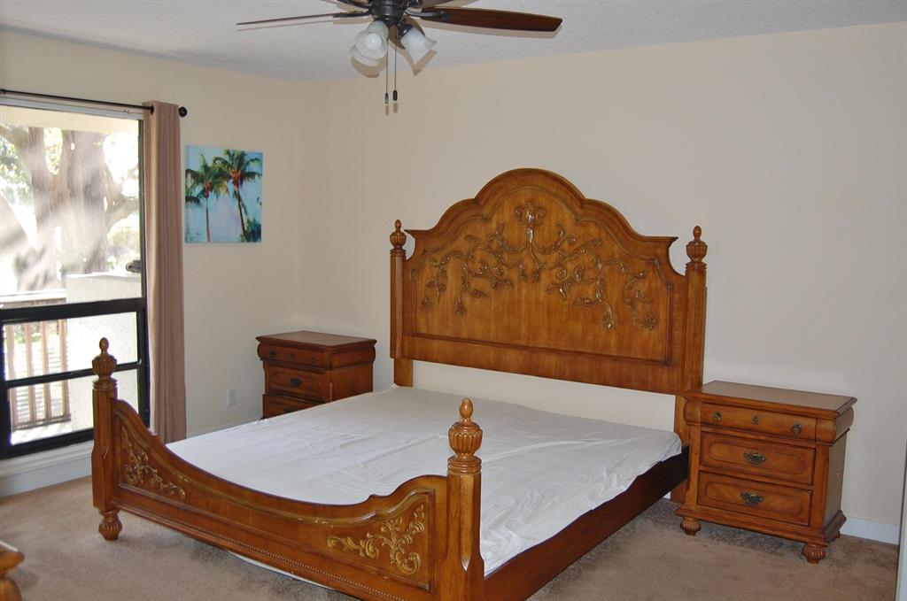 GOLF VILLAS - Residential