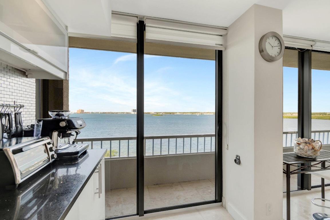 WATER GLADES - Residential Lease