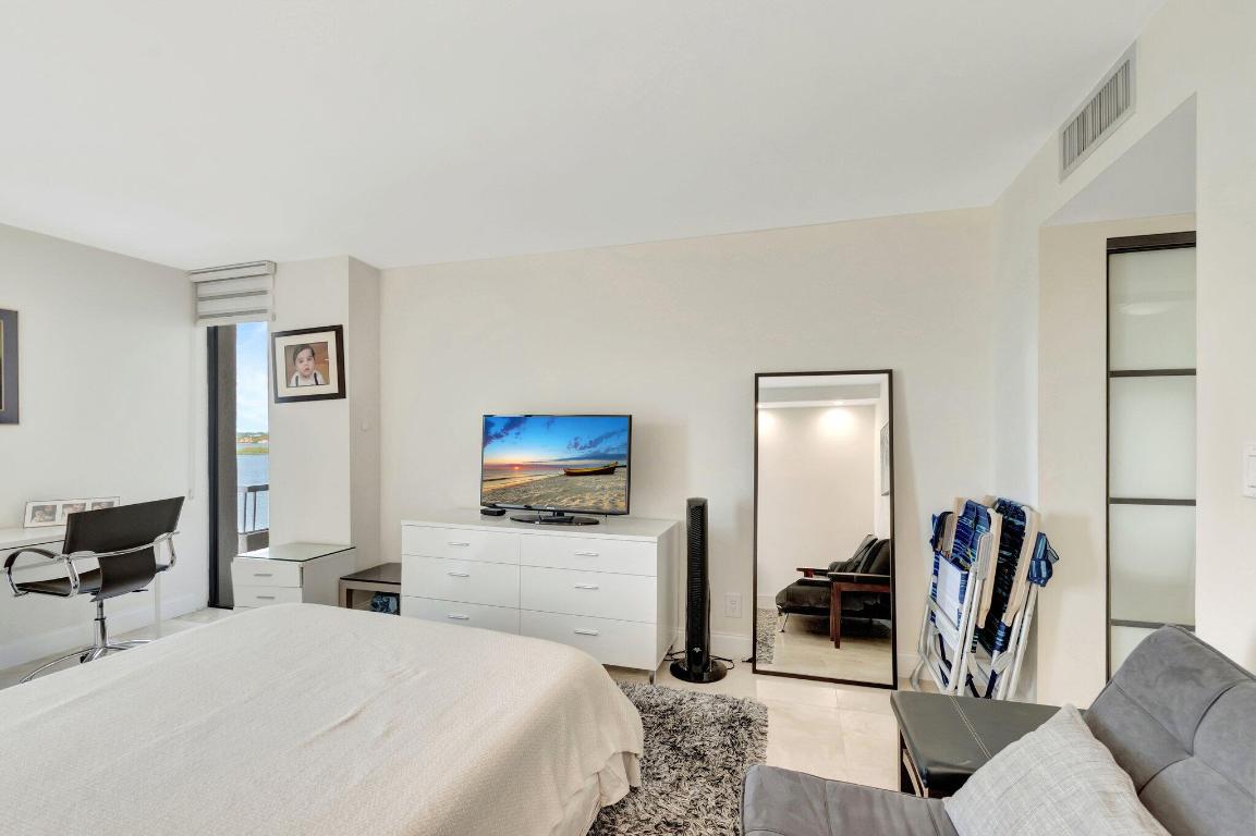 WATER GLADES - Residential Lease