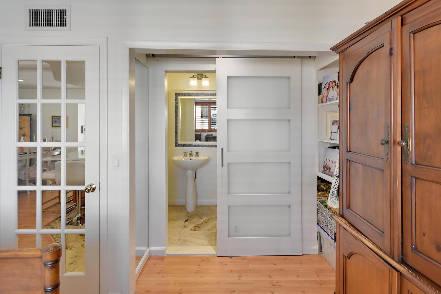 WINDEMERE HOUSE CONDO - Residential Lease