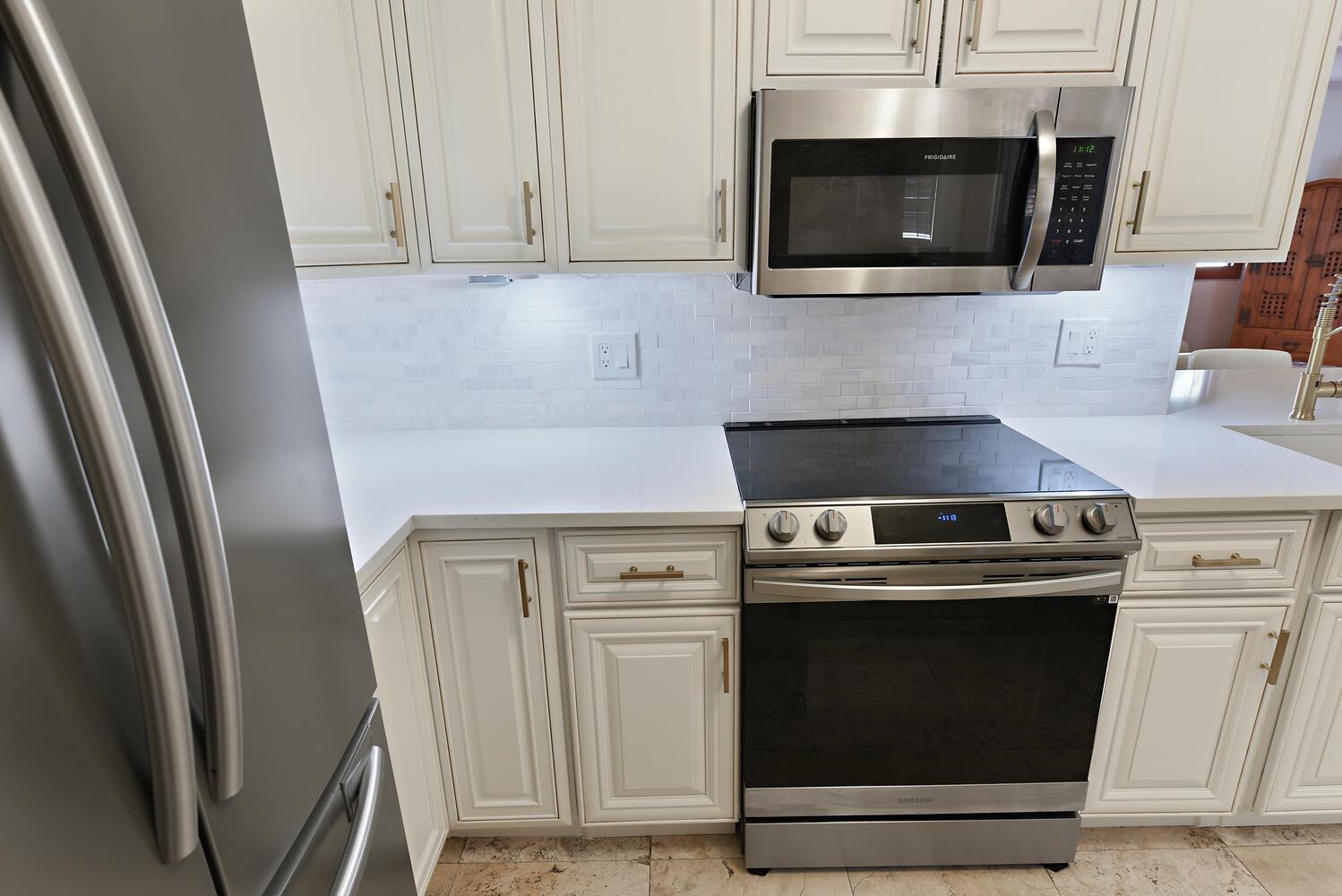 WINDEMERE HOUSE CONDO - Residential Lease