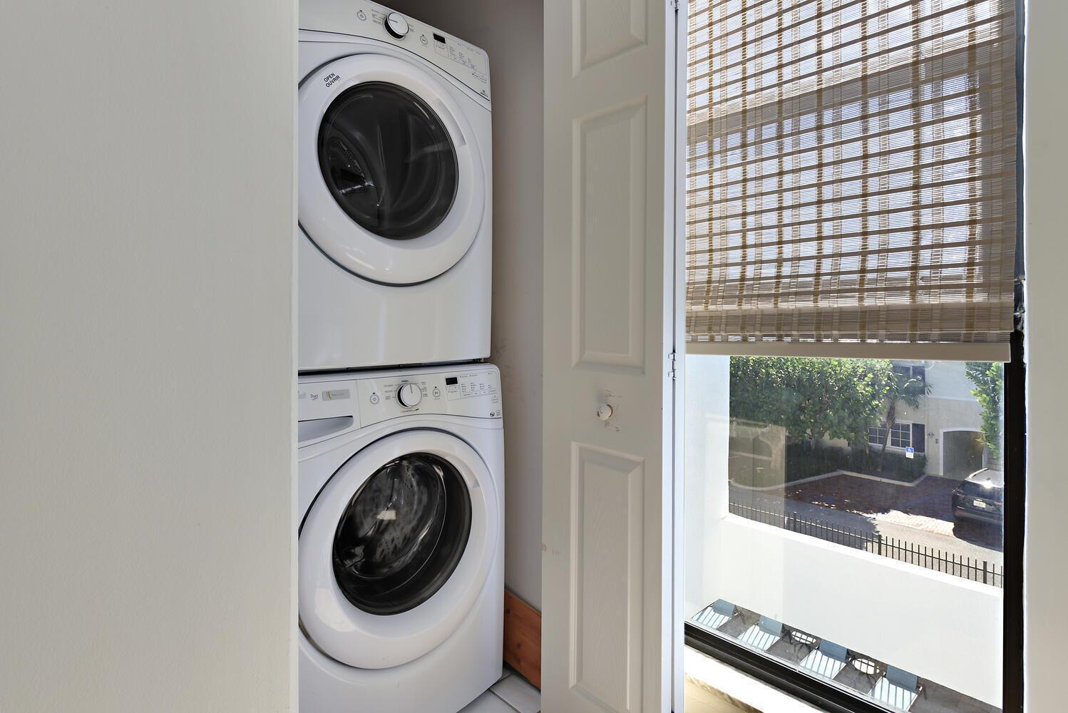 WINDEMERE HOUSE CONDO - Residential Lease