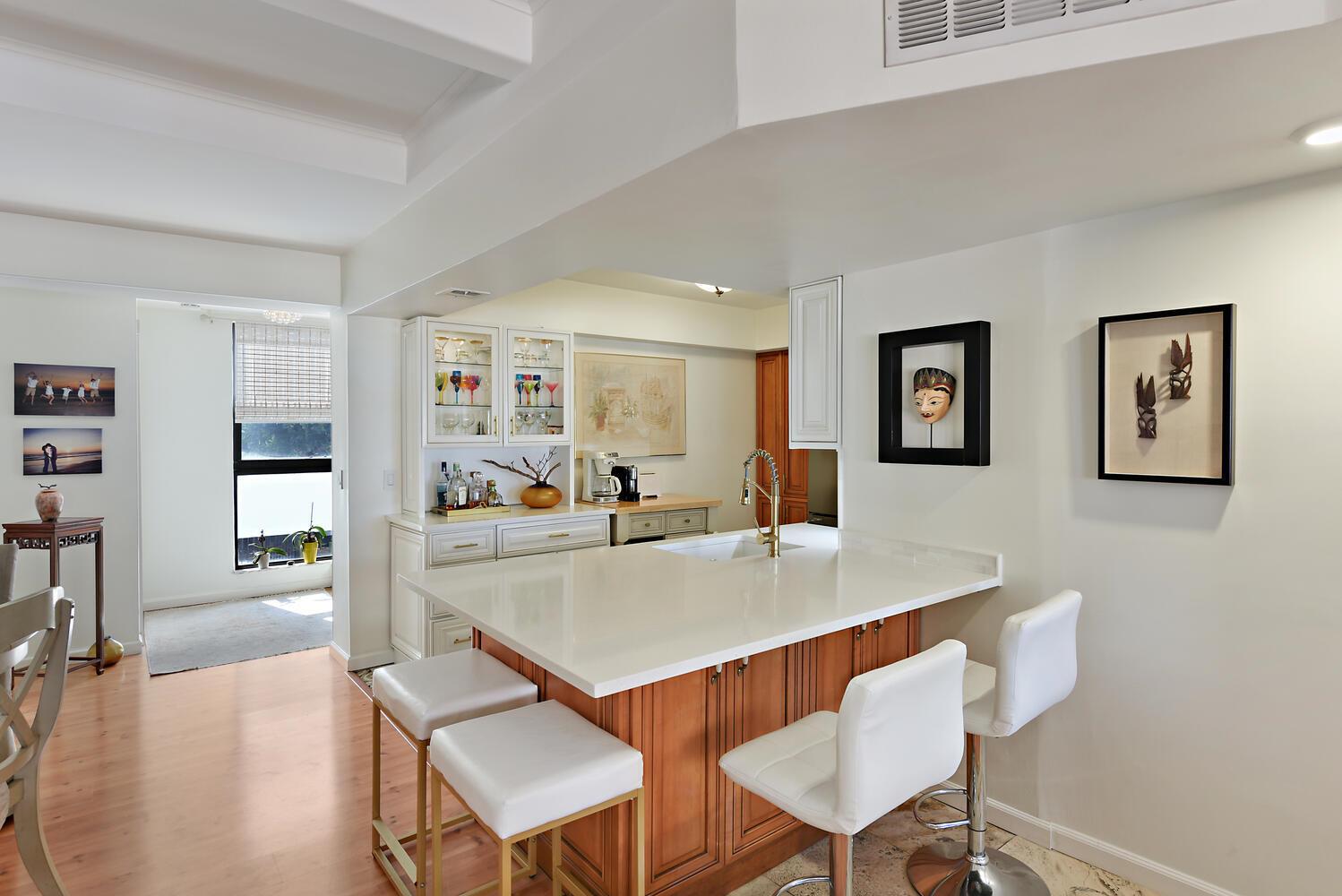 WINDEMERE HOUSE CONDO - Residential Lease