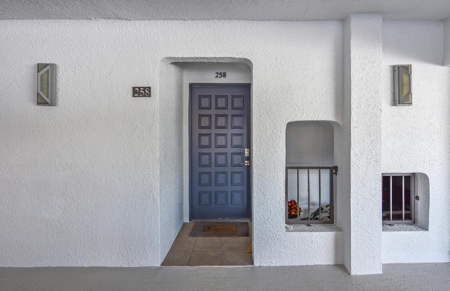 WINDEMERE HOUSE CONDO - Residential Lease