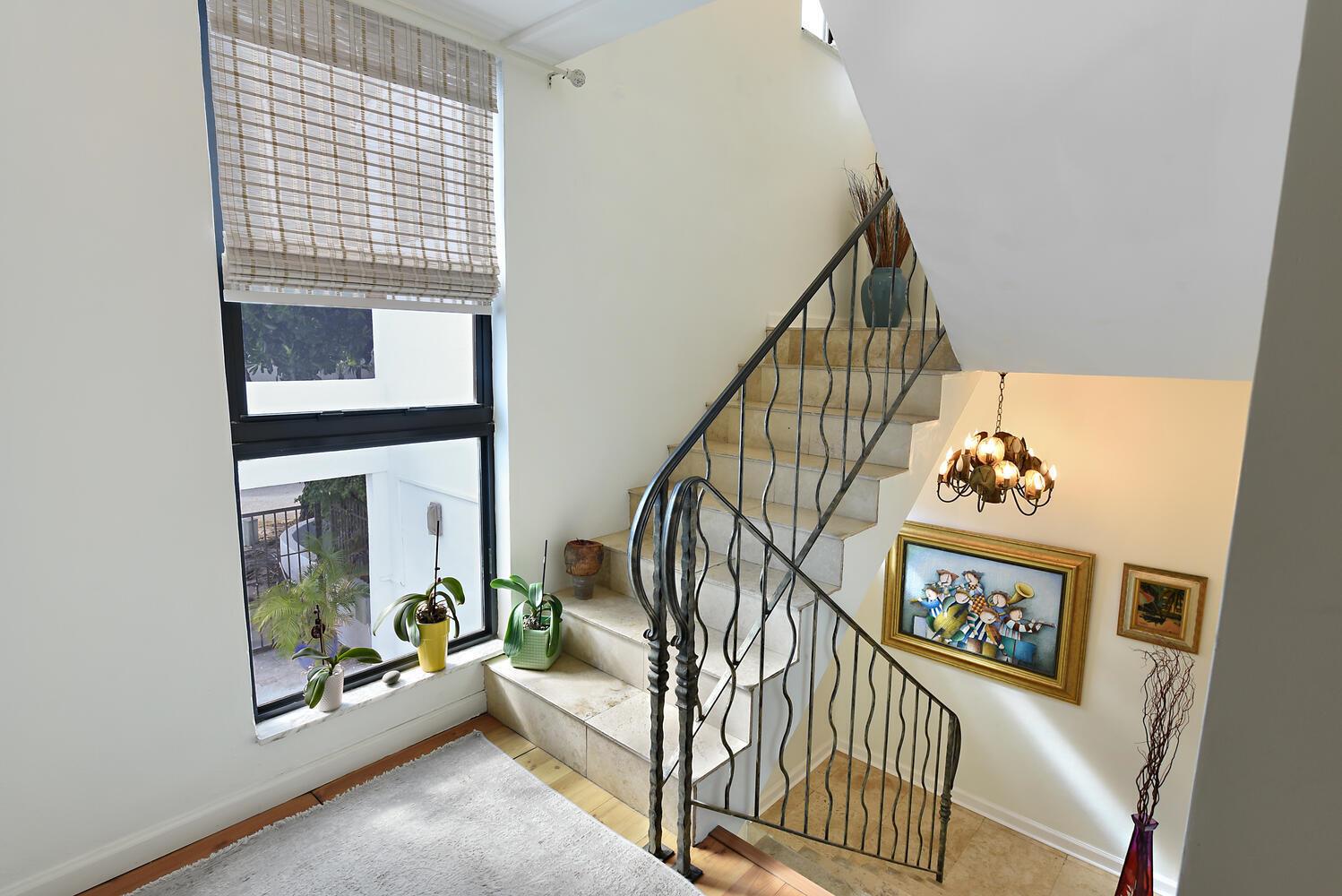 WINDEMERE HOUSE CONDO - Residential Lease