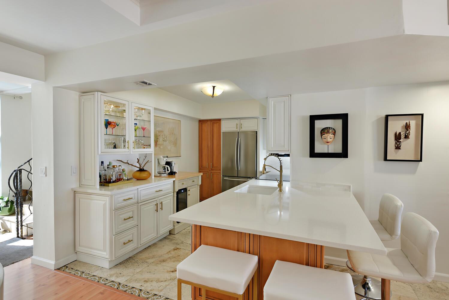 WINDEMERE HOUSE CONDO - Residential Lease