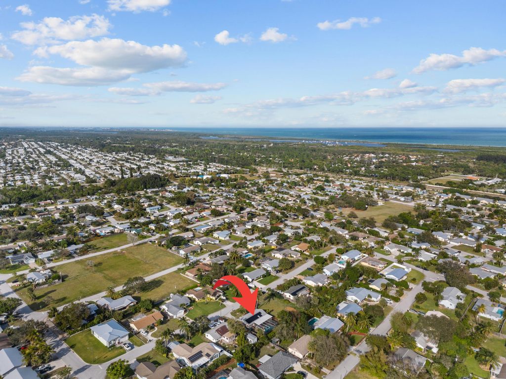 Photo of 7420 SE Flamingo Way, Hobe Sound, FL 33455 (MLS # R10942210)