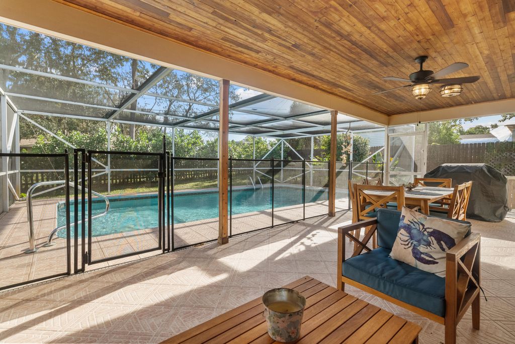 Photo of 7420 SE Flamingo Way, Hobe Sound, FL 33455 (MLS # R10942210)