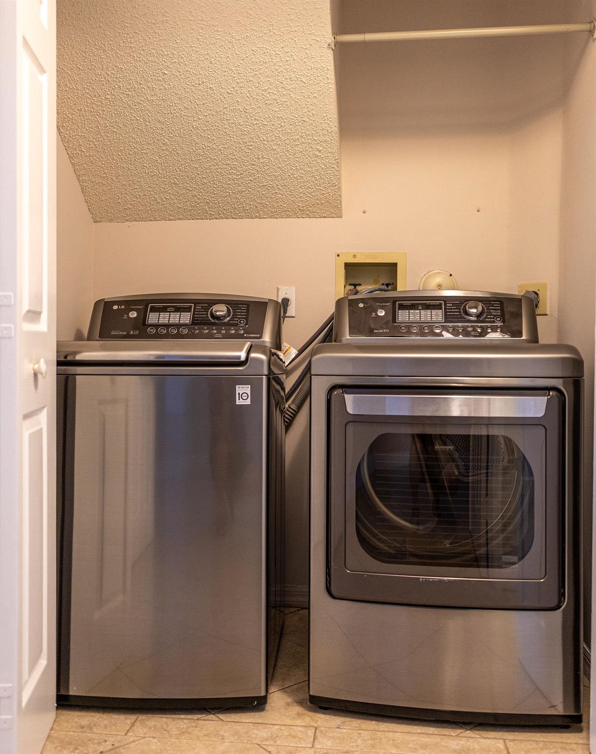 HOLIDAY SPRINGS VILLAGE - Residential