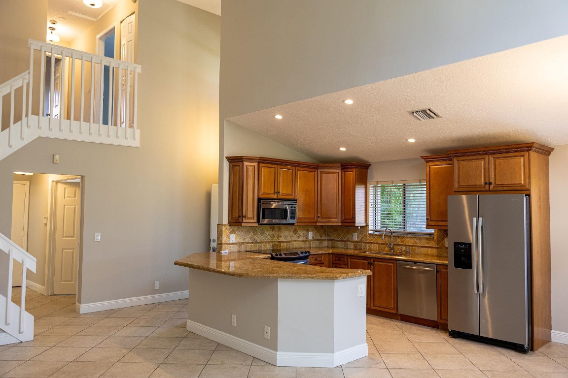 7326 Pinewalk Drive 7326