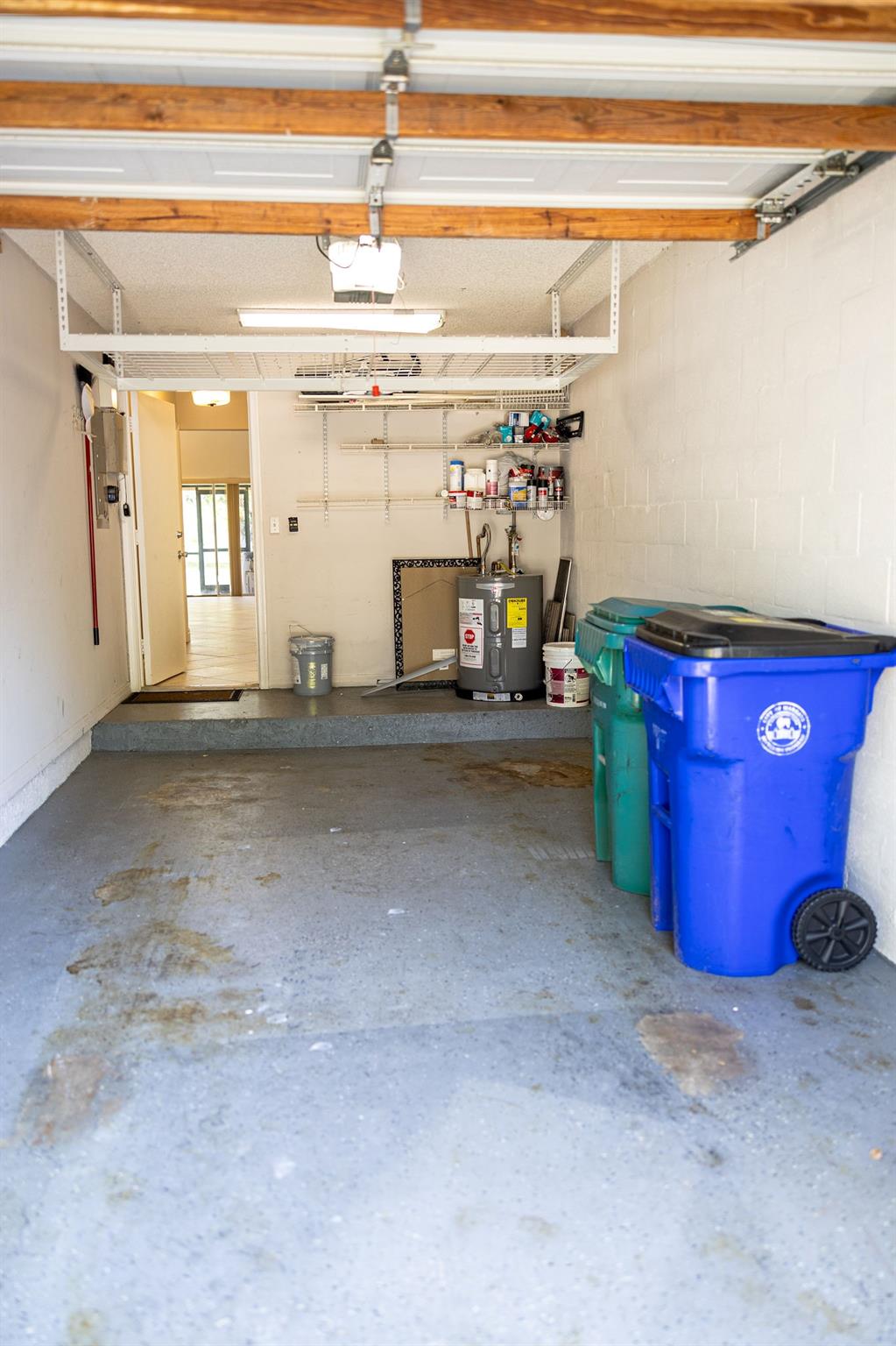 HOLIDAY SPRINGS VILLAGE - Residential